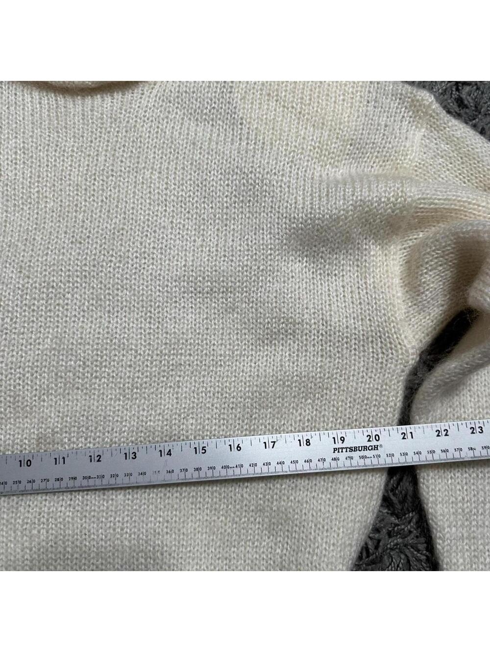 Vintage Cream Colored Mohair Sweater Size M - Picture 5 of 6